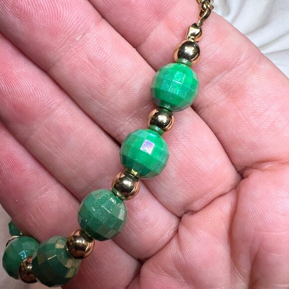 Arwen and Gwen Emerald Green Beaded Clasp Bracelet - Picture 2 of 5